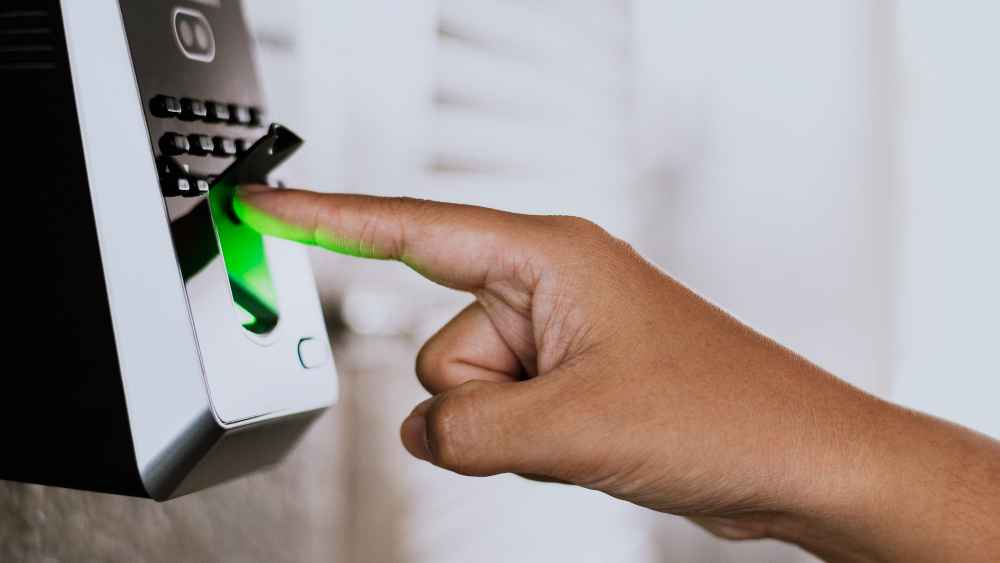 es legal montar un control de acceso